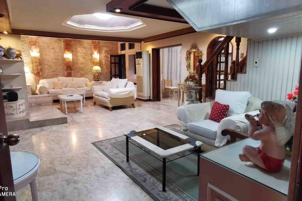 Big House In Quezon City Manila Kültér fotó